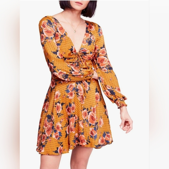 Free People women's morning light floral ruched dress sz 2. Fall New With Tags - Picture 4 of 7